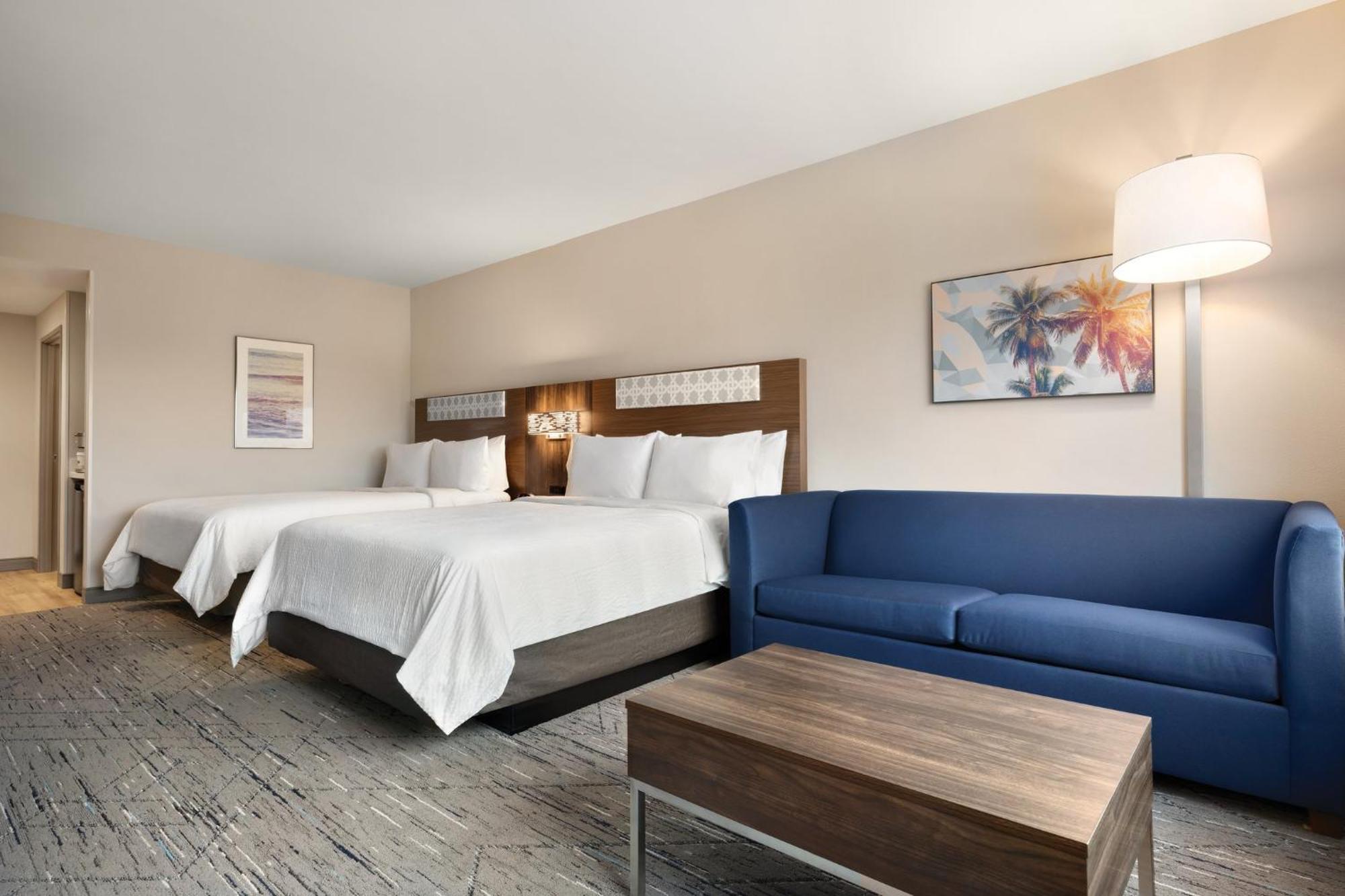 Queen Suite with Two Queen Beds and Sofa Bed